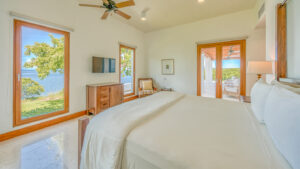 Las Veranda Hotel interior room